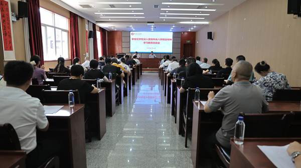https://www.pzhu.edu.cn/__local/C/70/F4/36C90B3BAE21EB0E04C1E658D1D_44878C93_1456B.jpg